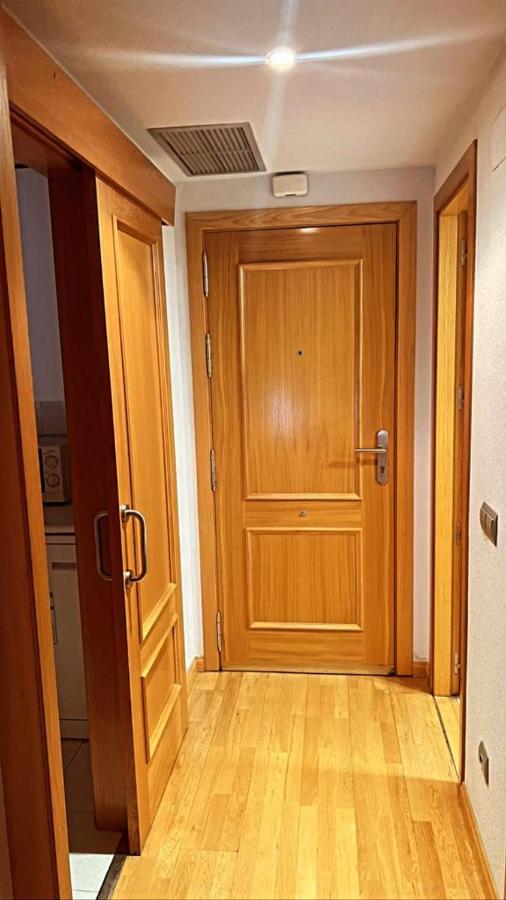 Suites Madrid Belfast 13 Ifema Airport Kültér fotó